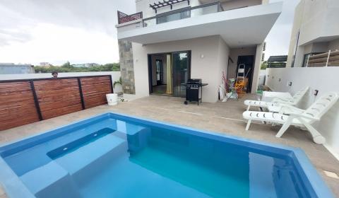  Furnished renting - Villa - pereybere  